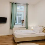 Monti - Comfort Apartment Stendal